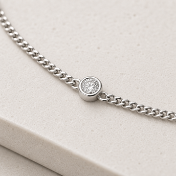 Single Chain Bracelet in silver curb chain — angled view
